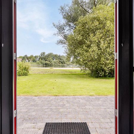 Vakantiehuis Aan Het Water -Incl Laadpaal- Ewijk Dış mekan fotoğraf