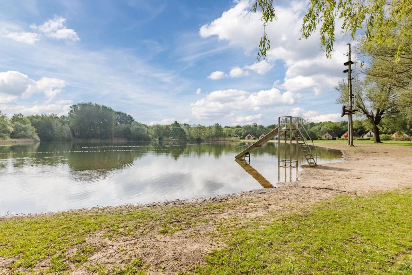 Vakantiehuis Aan Het Water -Incl Laadpaal- Ewijk Dış mekan fotoğraf