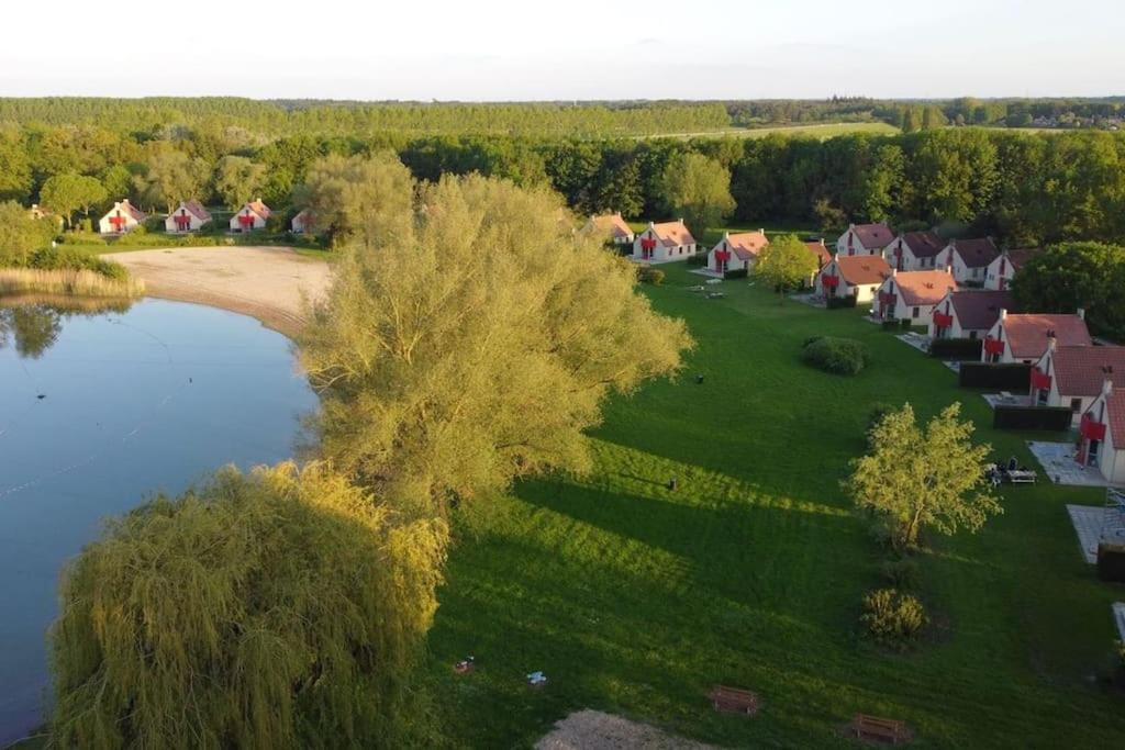 Vakantiehuis Aan Het Water -Incl Laadpaal- Ewijk Dış mekan fotoğraf